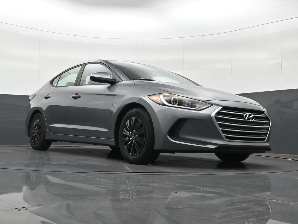 Used 2017 Hyundai Elantra SE FWD image 35