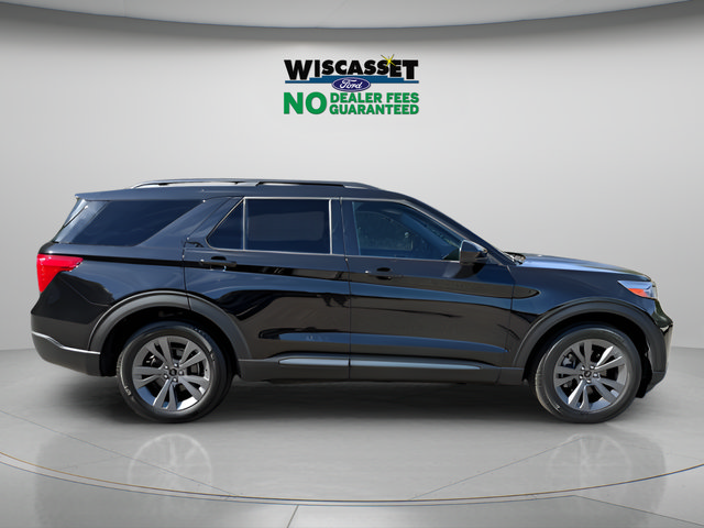 Certified 2023 Ford Explorer XLT w/ Equipment Group 202A AWD/4WD image 6