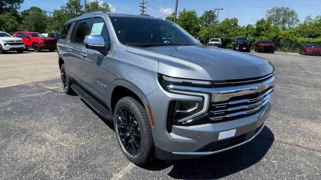 New 2026 Chevrolet Suburban Premier w/ Sun And Tow Package AWD/4WD image 4