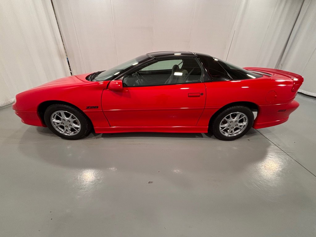 Used 2001 Chevrolet Camaro Z28 w/ Preferred Equipment Group 2 RWD image 8
