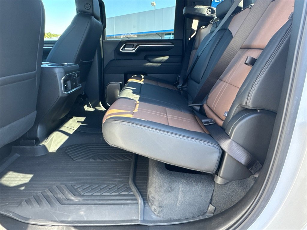 Used 2024 Chevrolet Silverado 2500 High Country w/ High Country Premium Package image 22