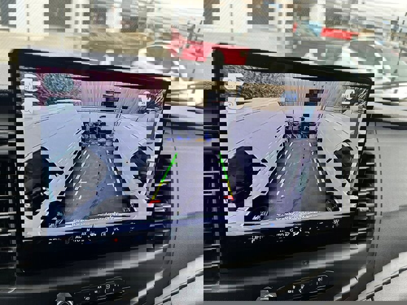 Used 2022 Ford E-Transit 148 High Roof Extended image 24