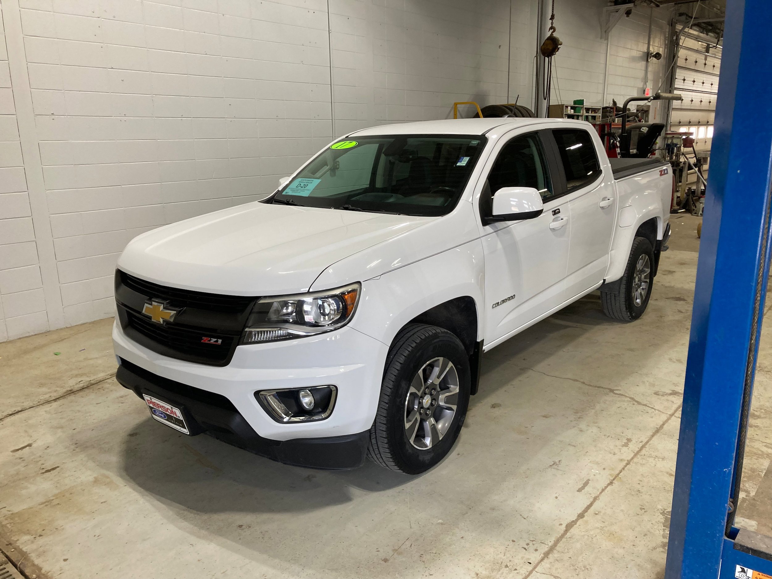 Used 2017 Chevrolet Colorado Z71 image 1
