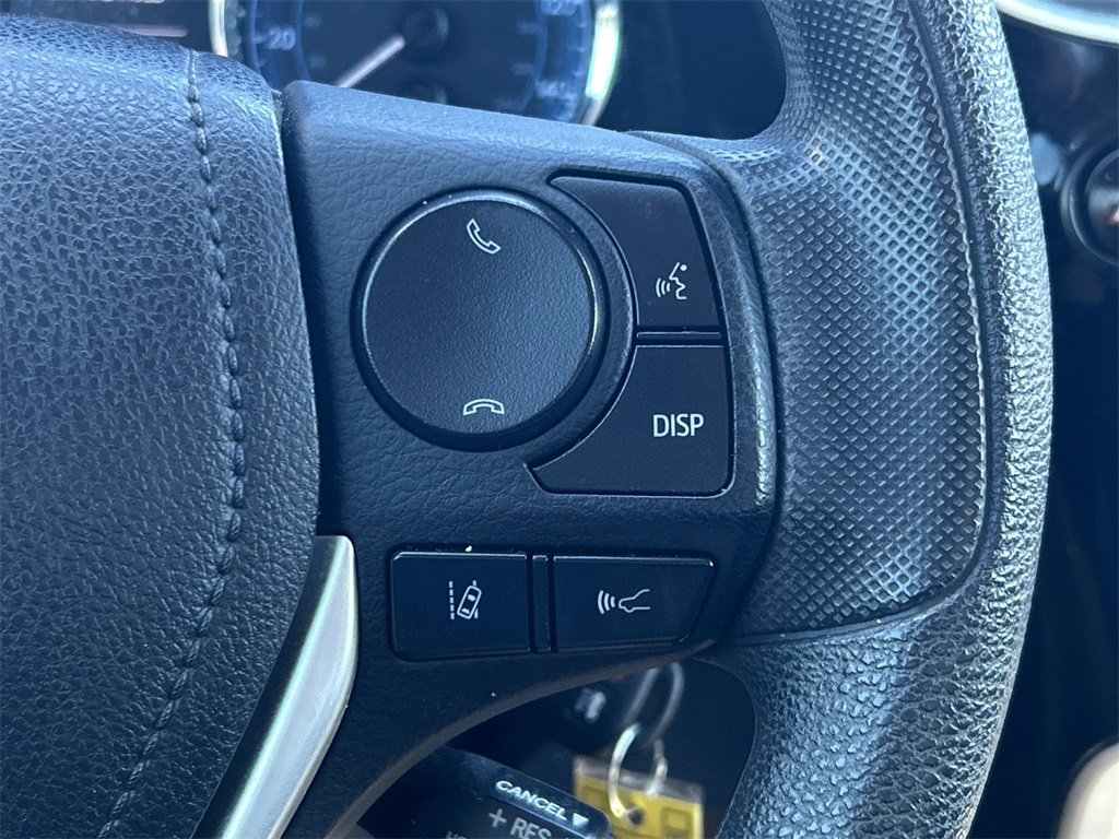 Used 2019 Toyota Corolla L image 32