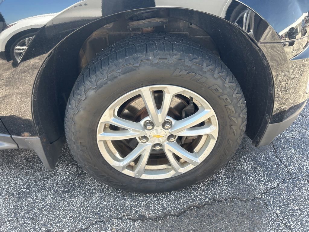 Used 2017 Chevrolet Equinox LT AWD/4WD image 9