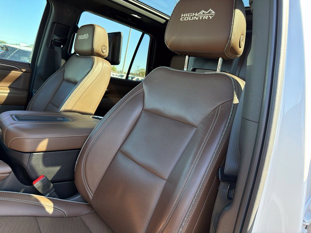 Used 2021 Chevrolet Tahoe High Country AWD/4WD image 18