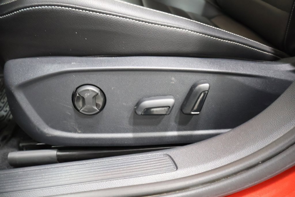 Used 2023 Volkswagen Jetta SE image 13