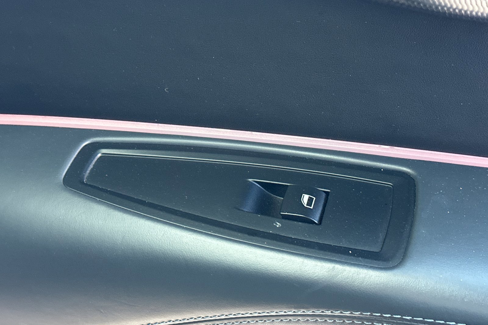 Used 2020 BMW i8 Coupe image 21