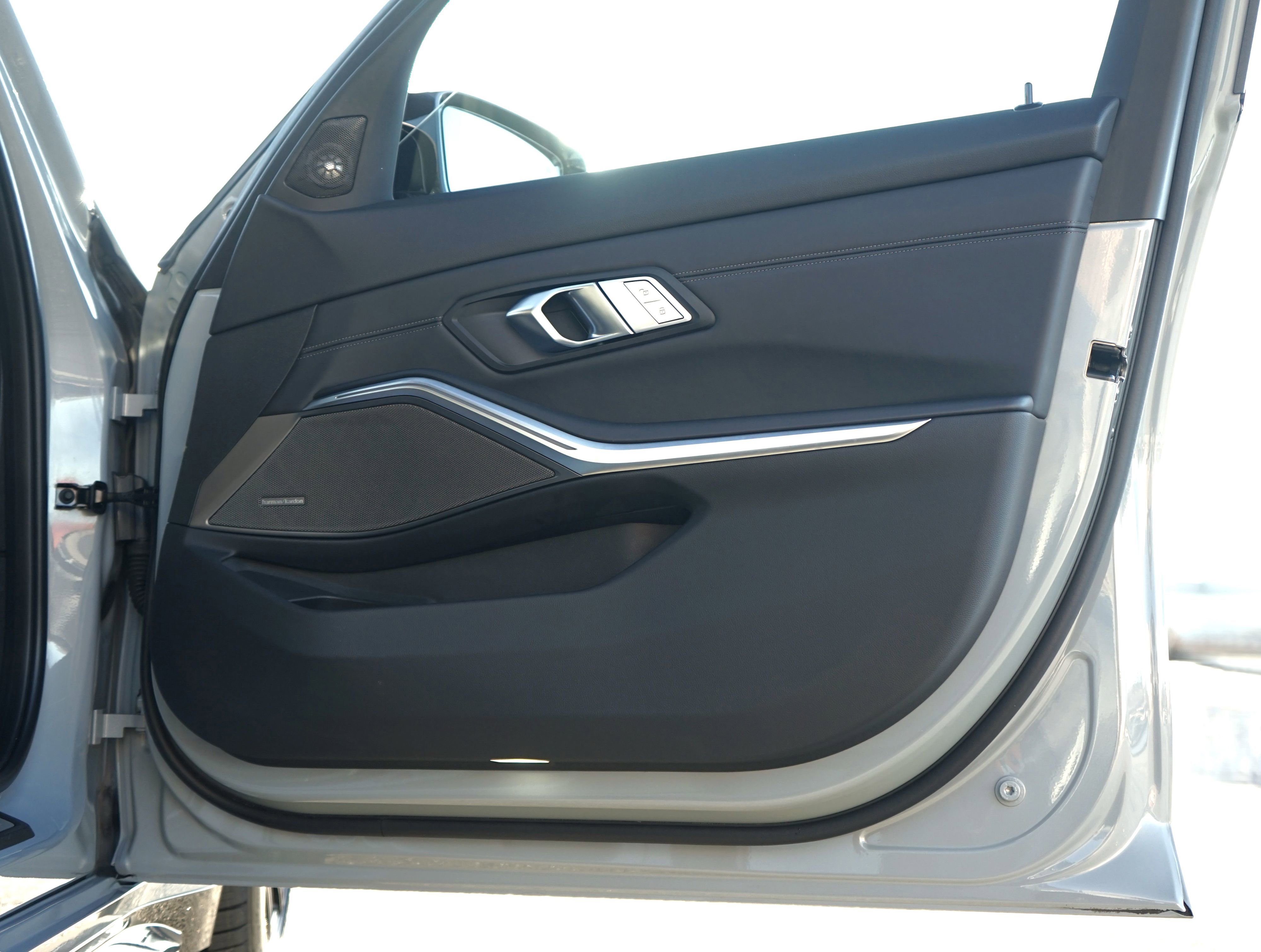 Used 2022 BMW M3 Competition w/ Premium Package image 34
