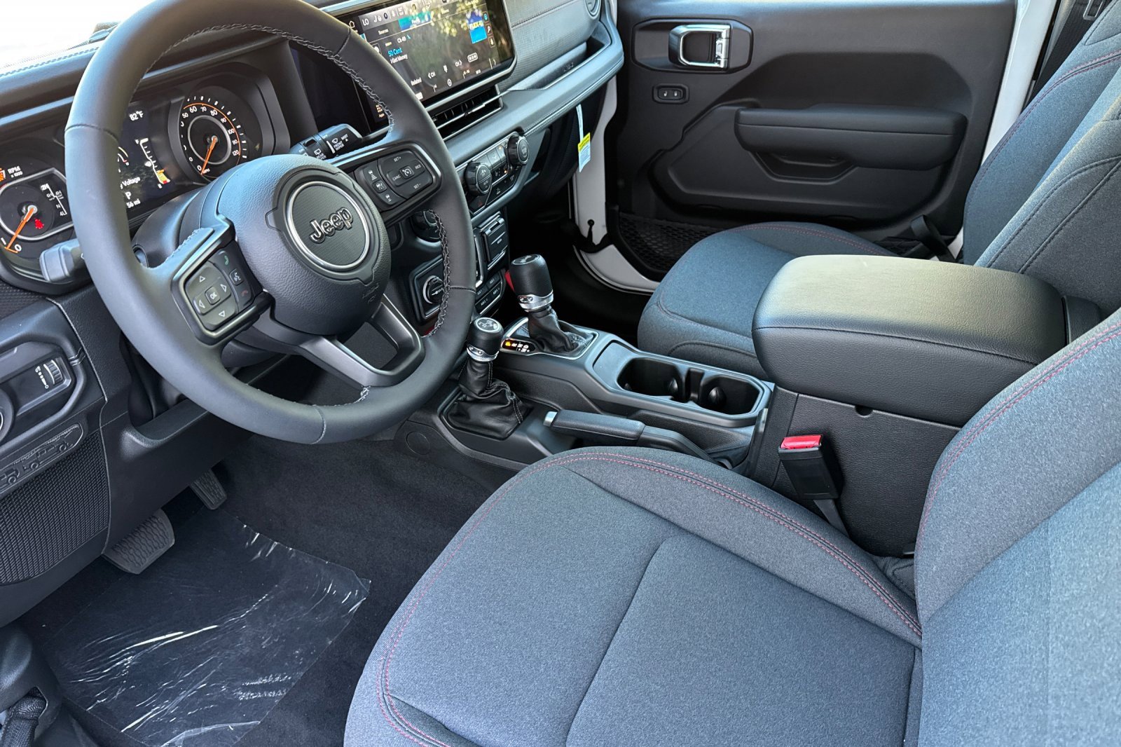 New 2026 Jeep Wrangler Rubicon w/ Xtreme 35 Tire Package image 9