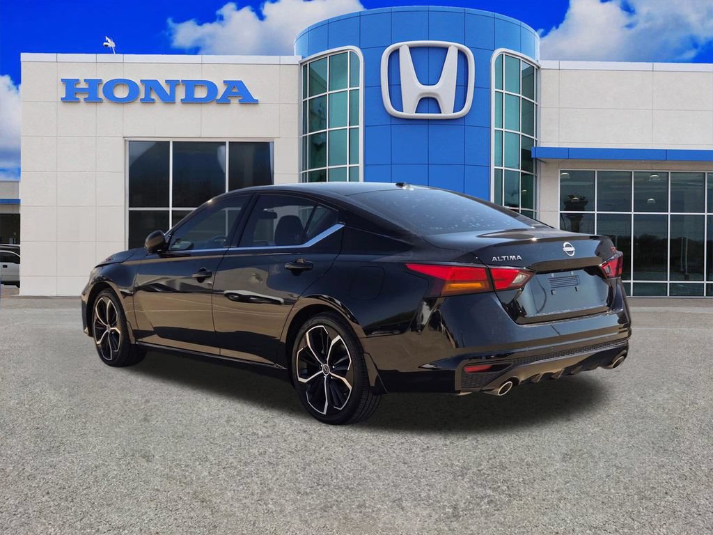 Used 2024 Nissan Altima 2.5 SR FWD image 4