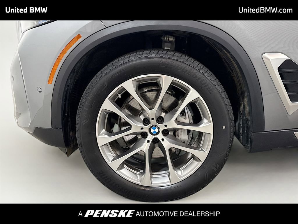 Certified 2026 BMW X5 sDrive40i image 2
