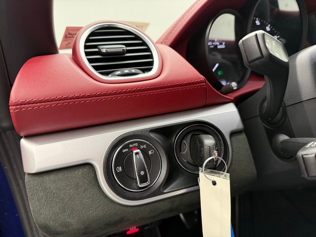 Used 2022 Porsche 718 Boxster Spyder image 19