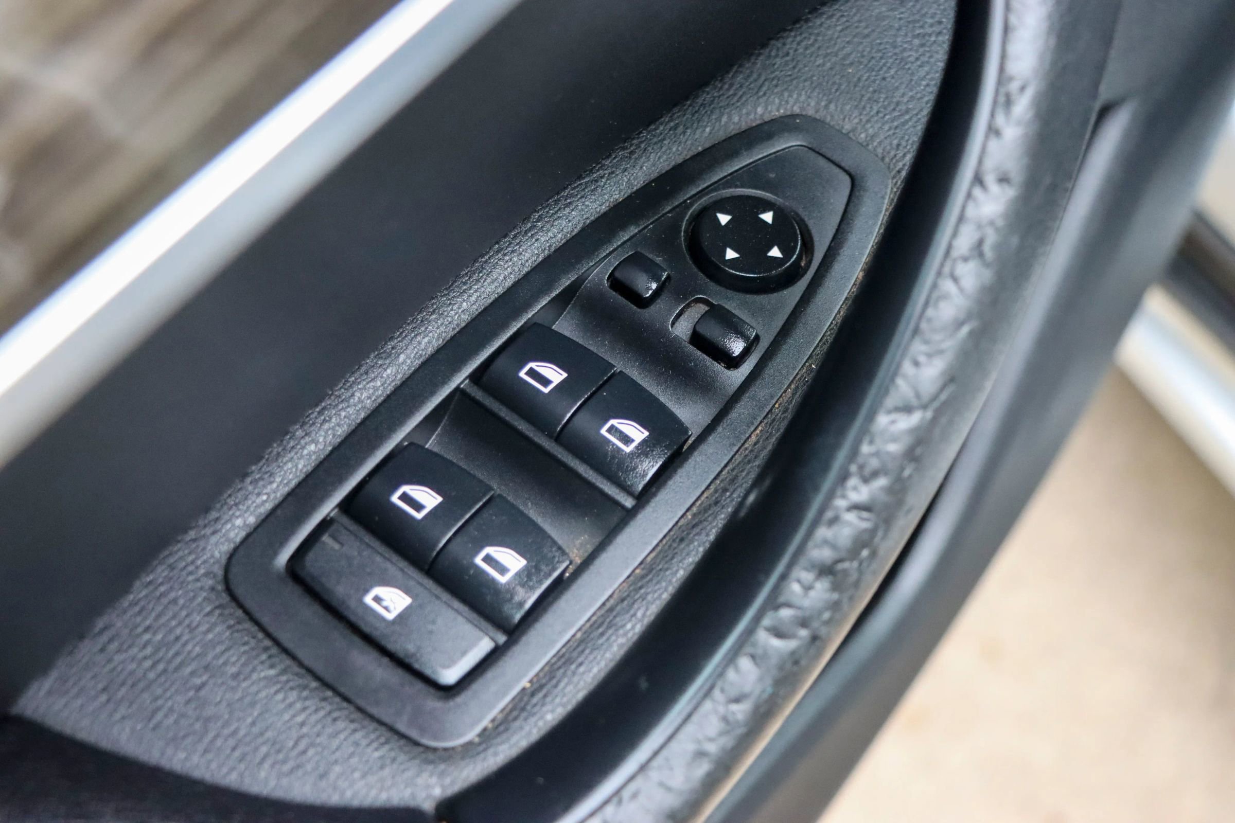 Used 2017 BMW X1 xDrive28i image 13