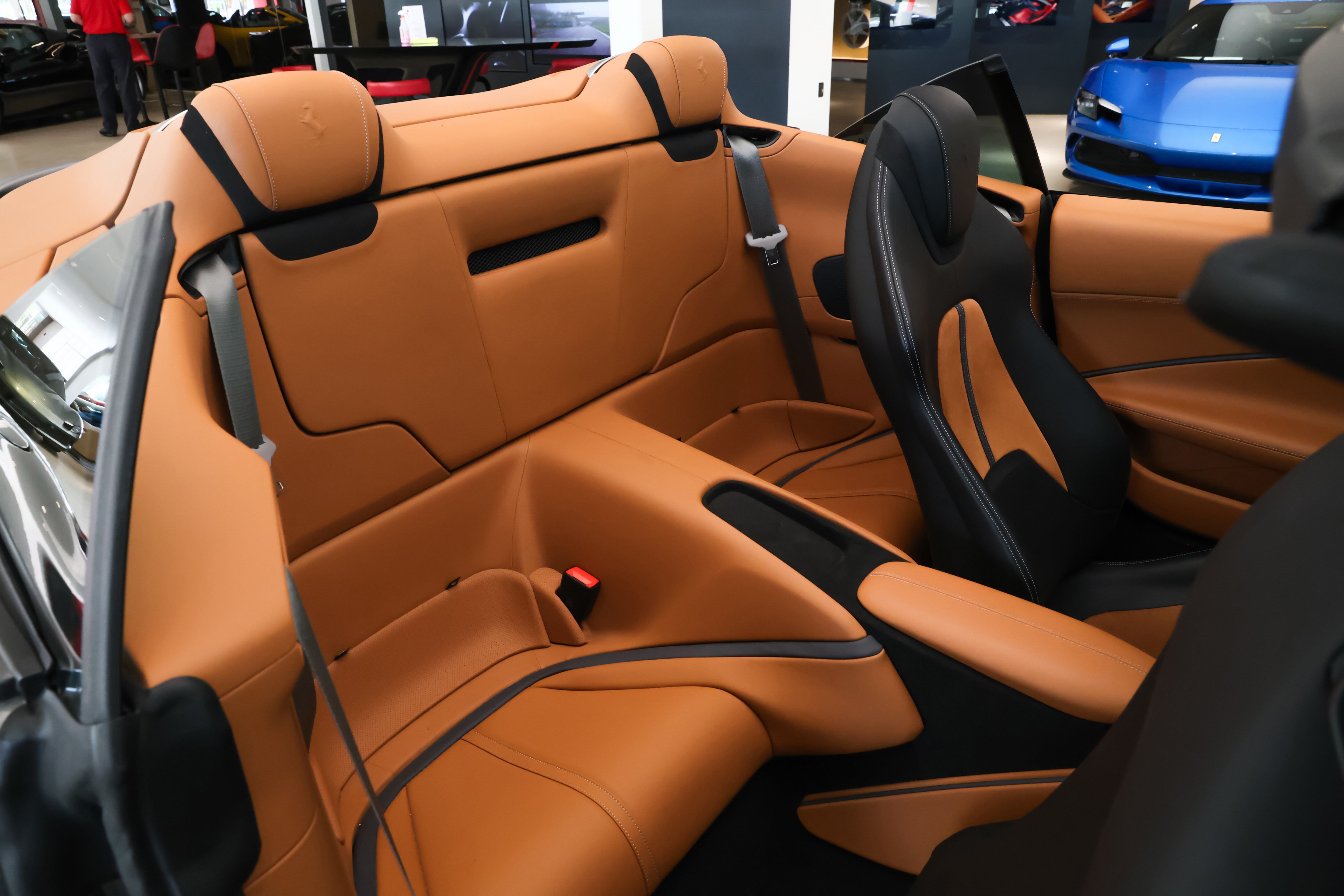 Used 2025 Ferrari Roma Spider RWD image 26