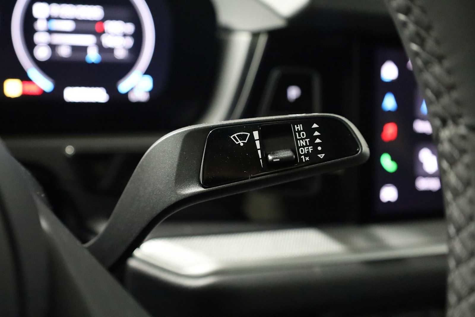 New 2025 Porsche Cayenne Coupe image 29