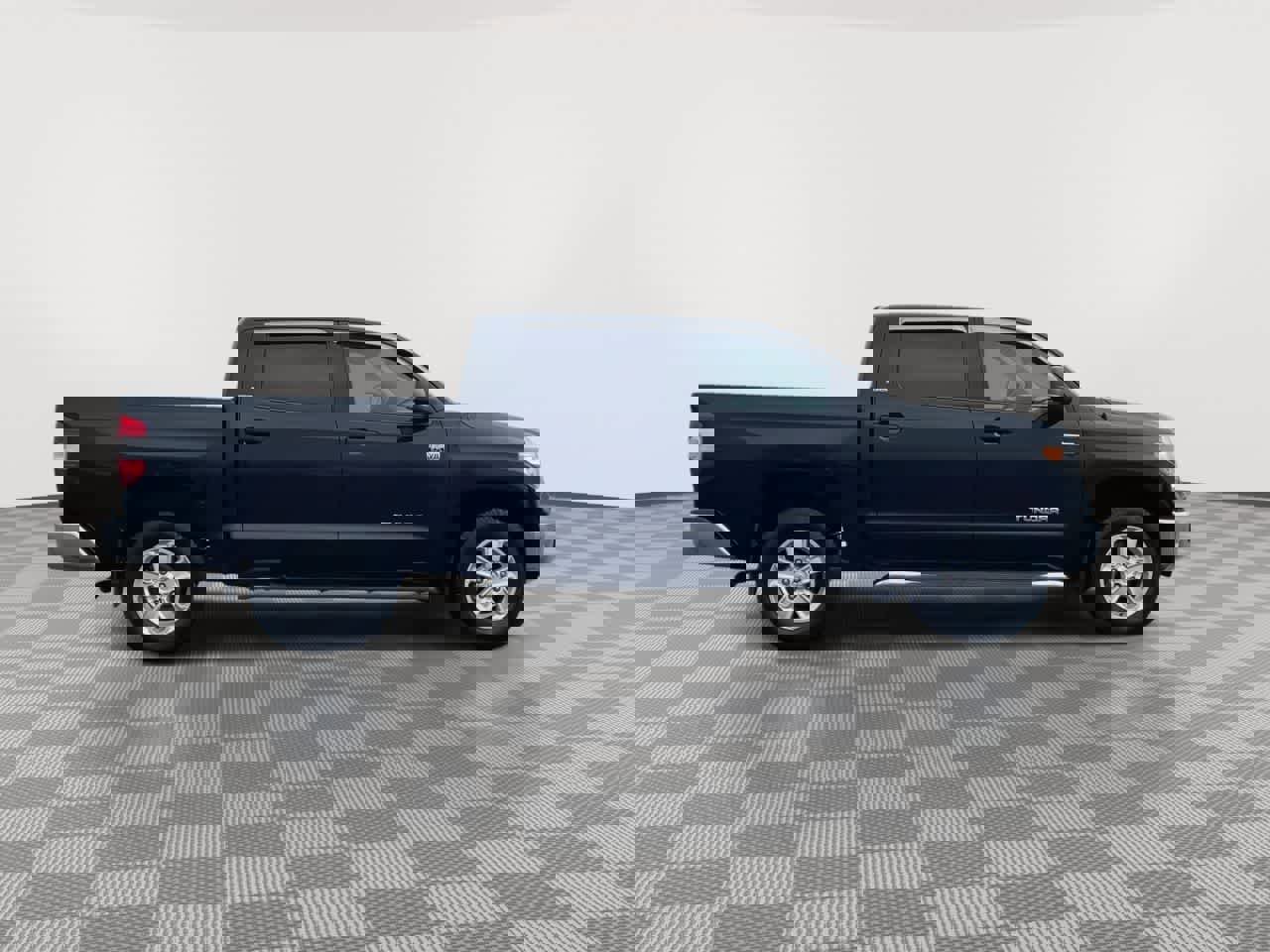 Used 2015 Toyota Tundra SR5 w/ SR5 Upgrade Package image 9