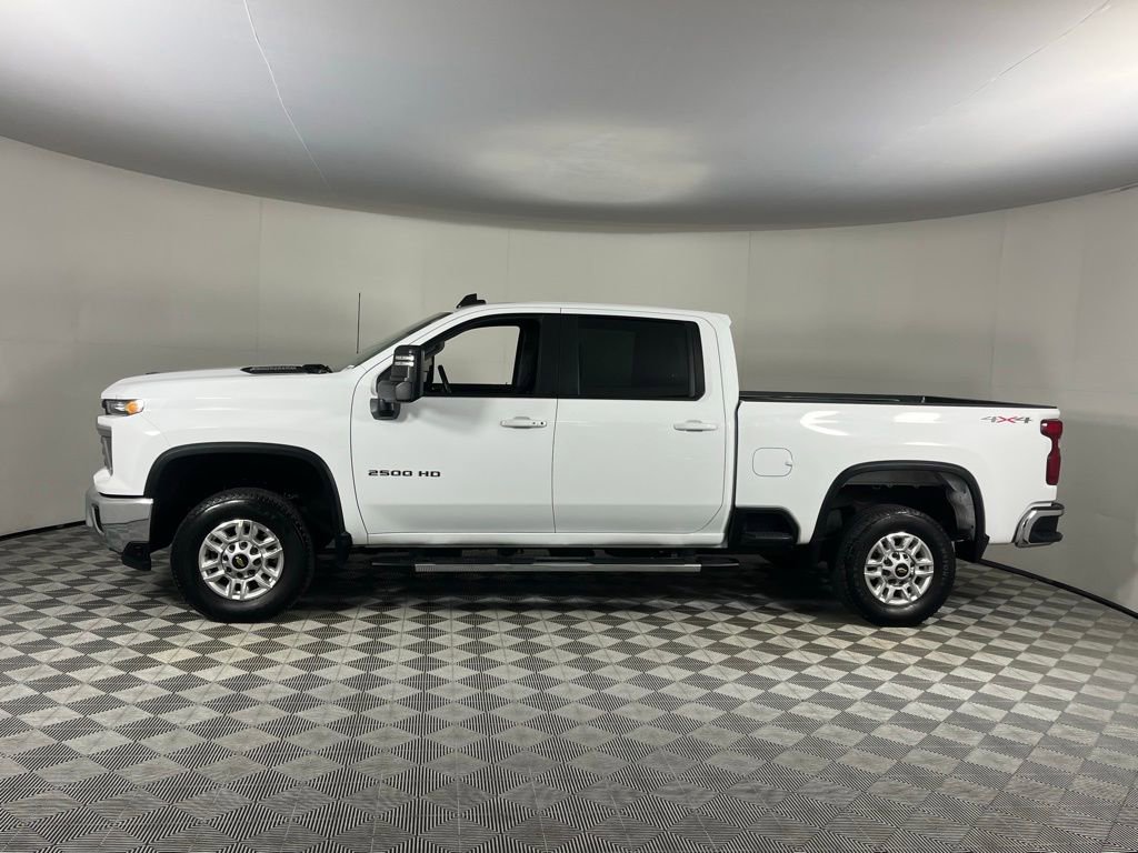 Used 2025 Chevrolet Silverado 2500 LT w/ Convenience Package AWD/4WD image 8