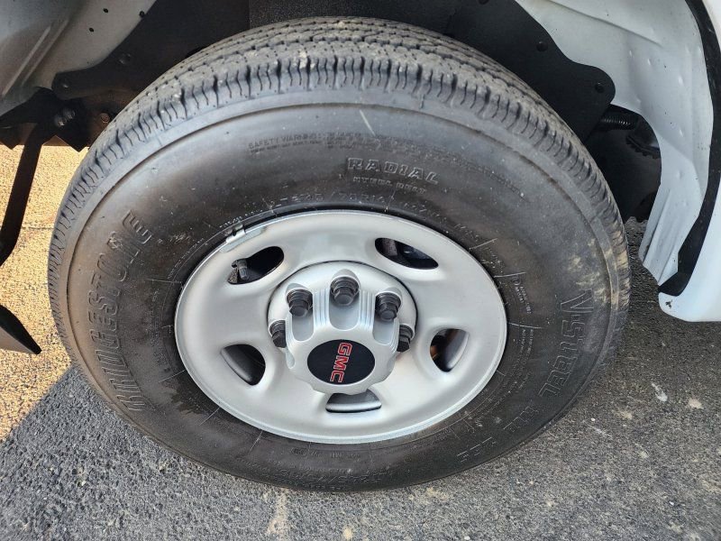 Used 2023 GMC Savana 2500 w/ Driver Convenience Package image 17
