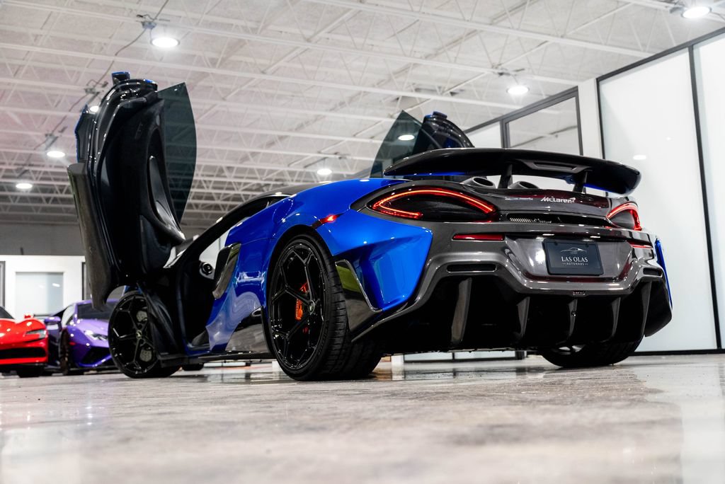 Used 2019 McLaren 600LT RWD image 2