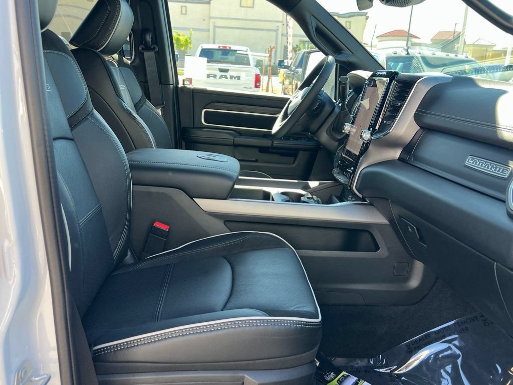 New 2026 RAM 3500 Laramie w/ Night Edition AWD/4WD image 12