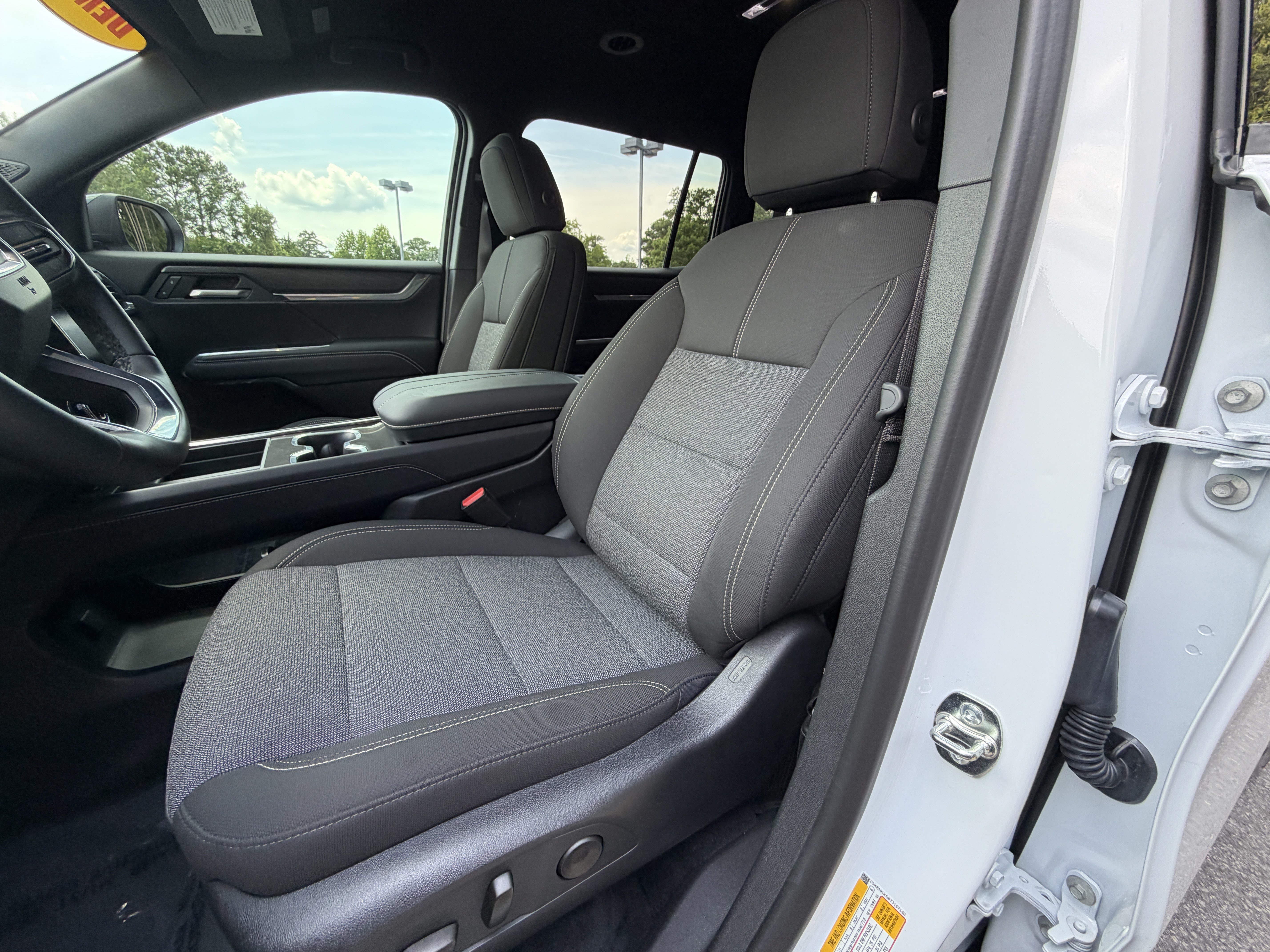 New 2026 GMC Acadia Elevation FWD image 15