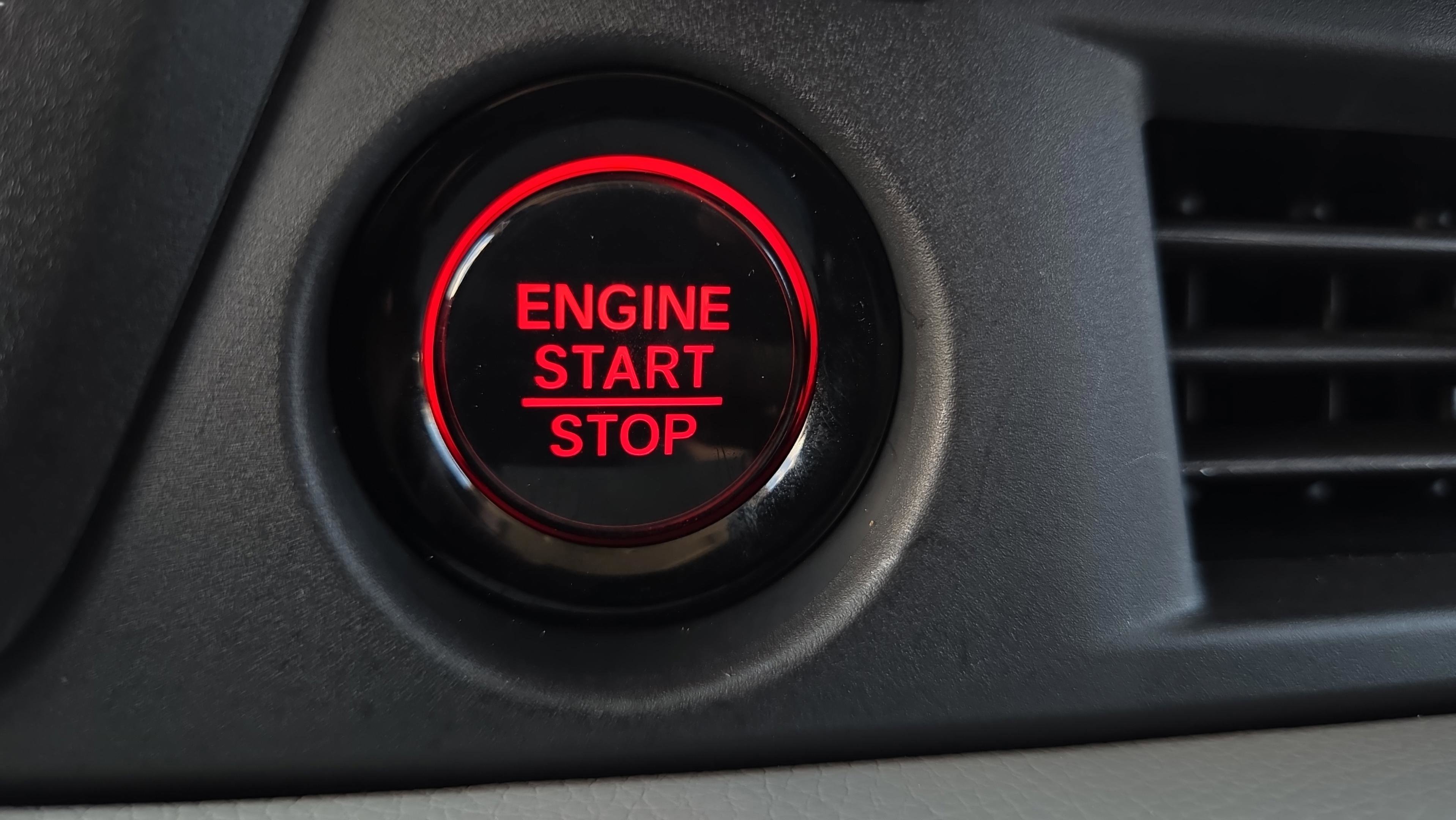 Used 2025 Honda Pilot Touring image 39