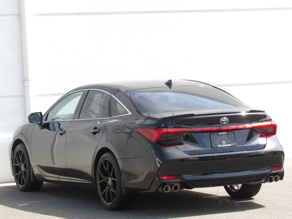 Used 2019 Toyota Avalon XSE FWD image 5