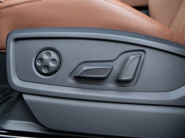 Certified 2025 Audi Q5 2.0T Premium w/ Convenience Plus Package image 20