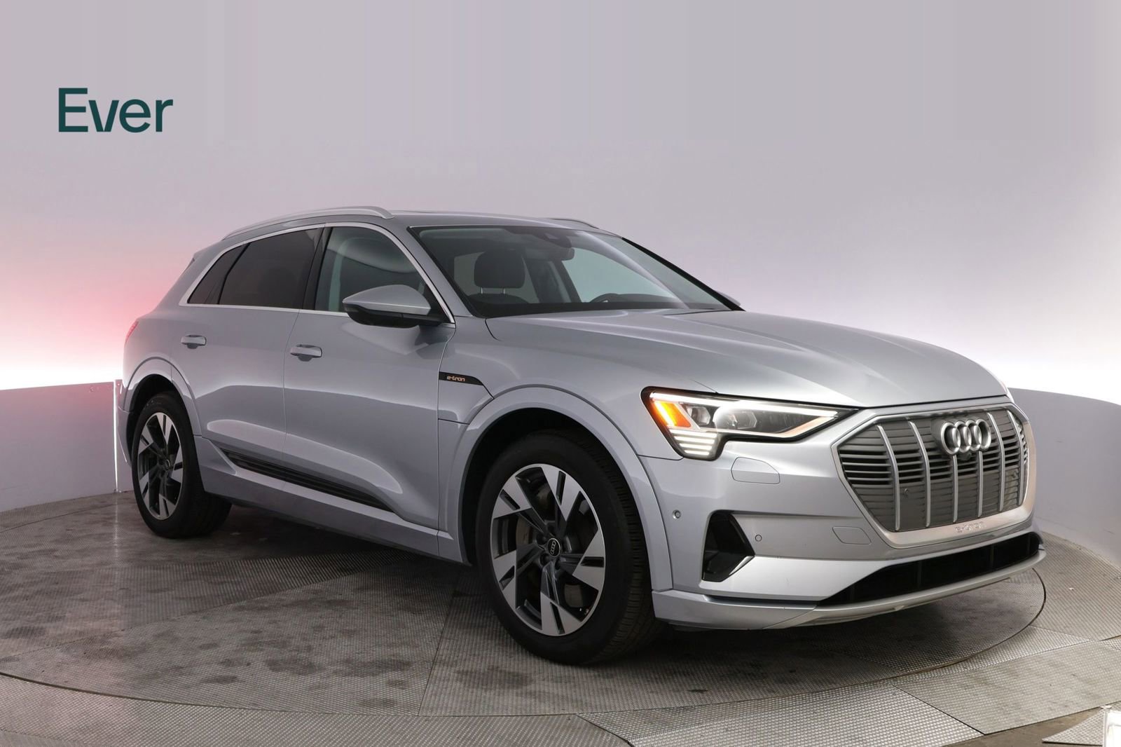 Used 2023 Audi e-tron Premium Plus w/ Premium Plus Package AWD/4WD image 13