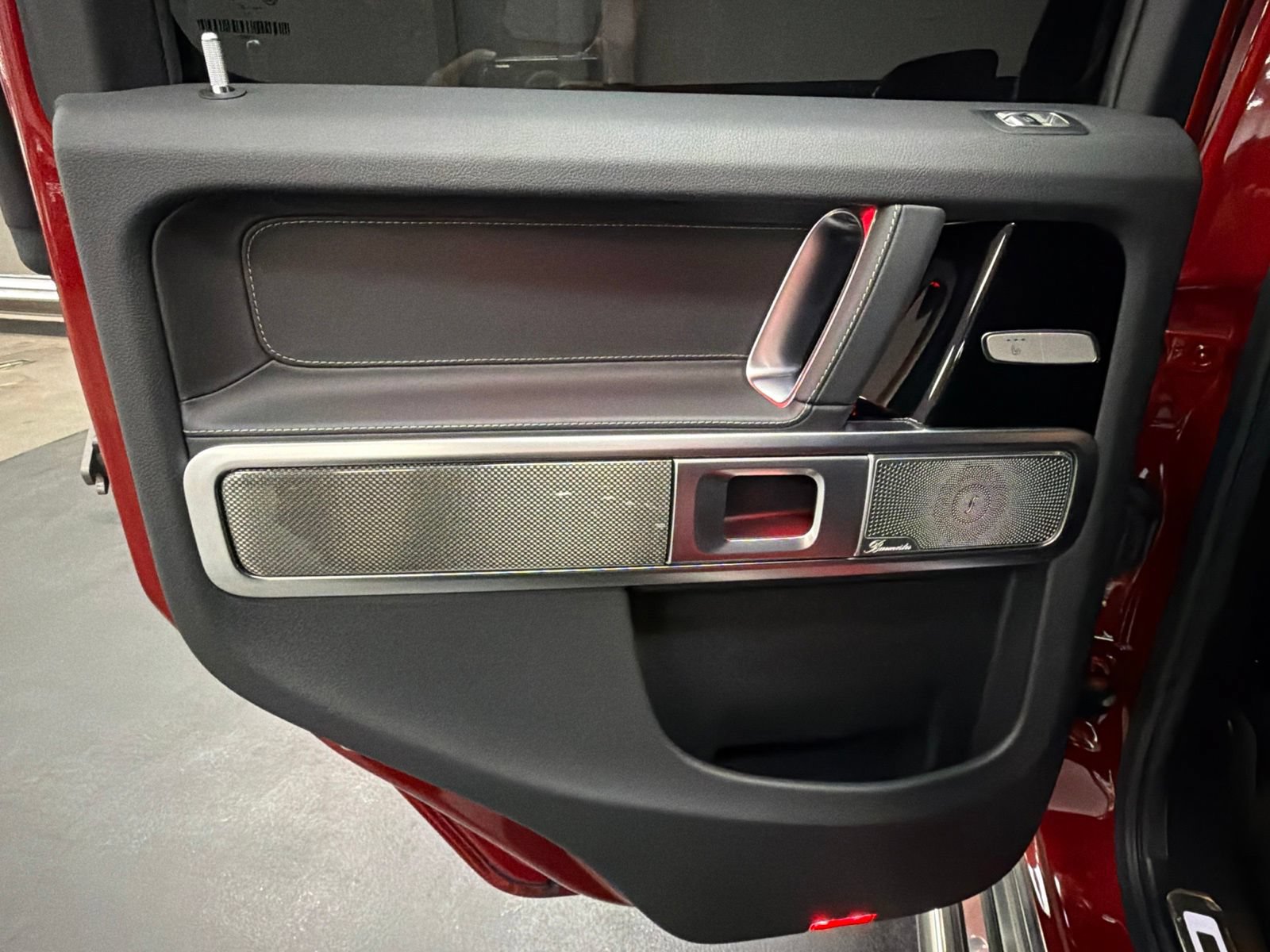 Used 2025 Mercedes-Benz G 580 w/ EQ Technology image 39