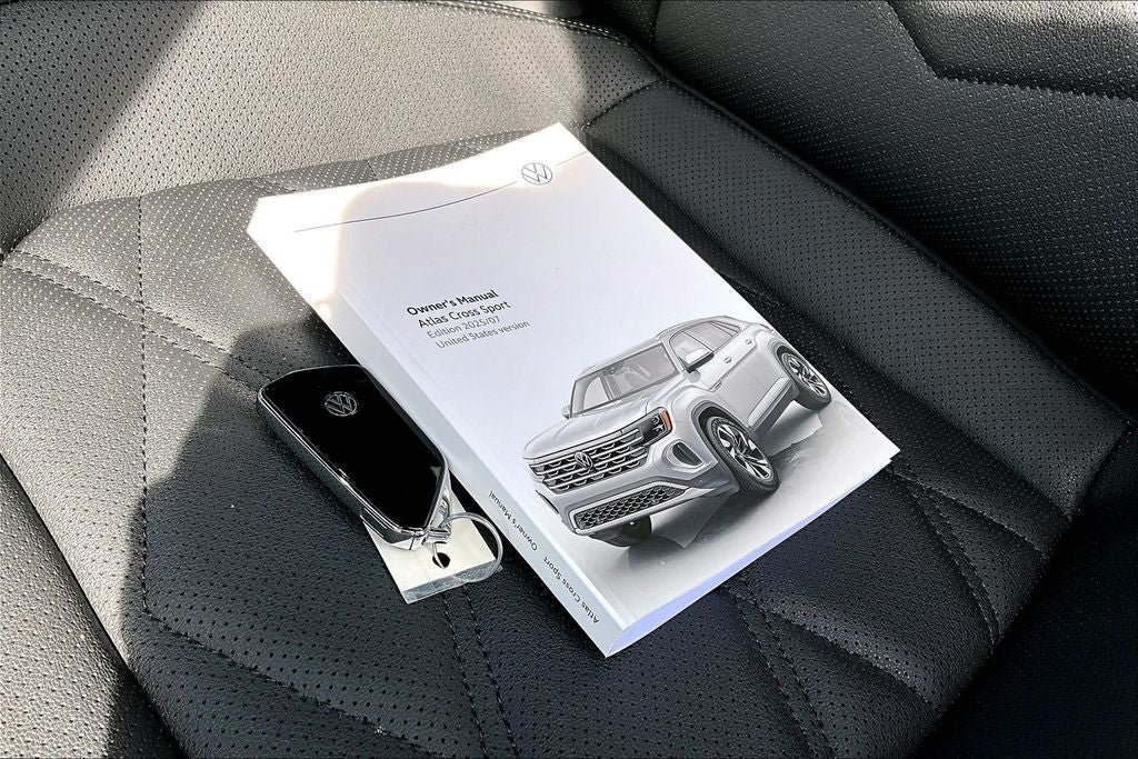 New 2026 Volkswagen Atlas Cross Sport SE FWD image 11