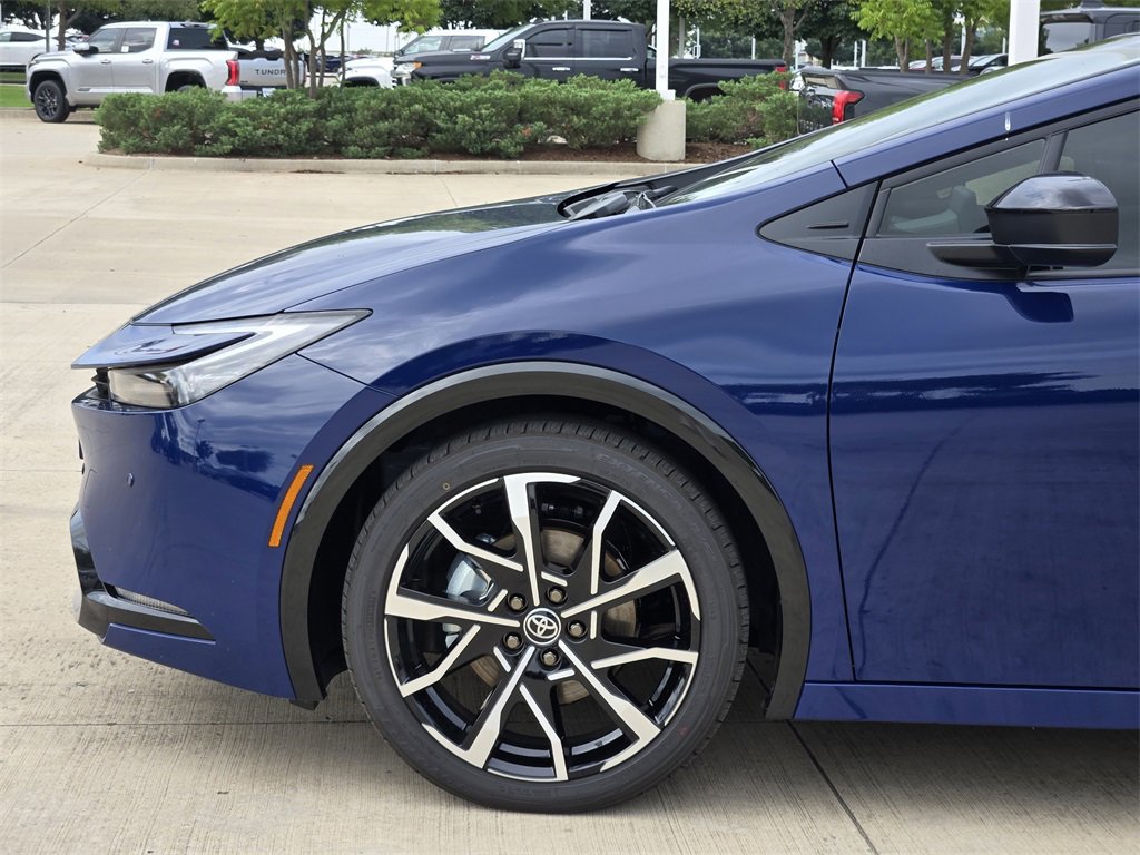 New 2025 Toyota Prius Plug-In Hybrid image 5