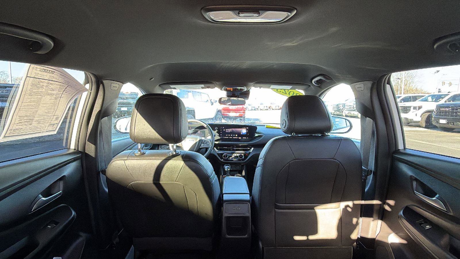 Used 2025 Buick Envista Sport Touring image 27