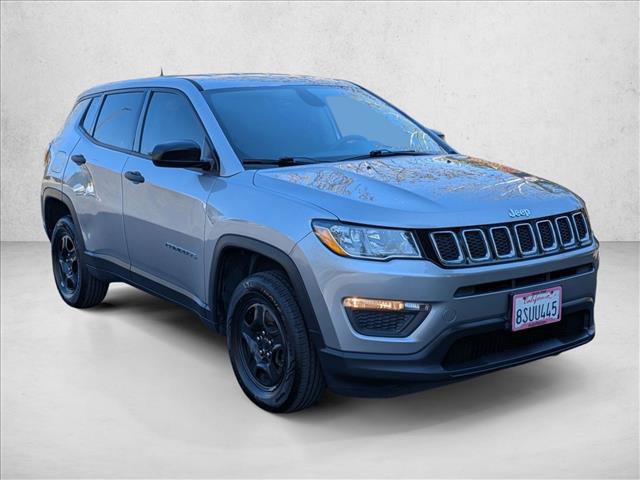 Used 2018 Jeep Compass Sport AWD/4WD image 3