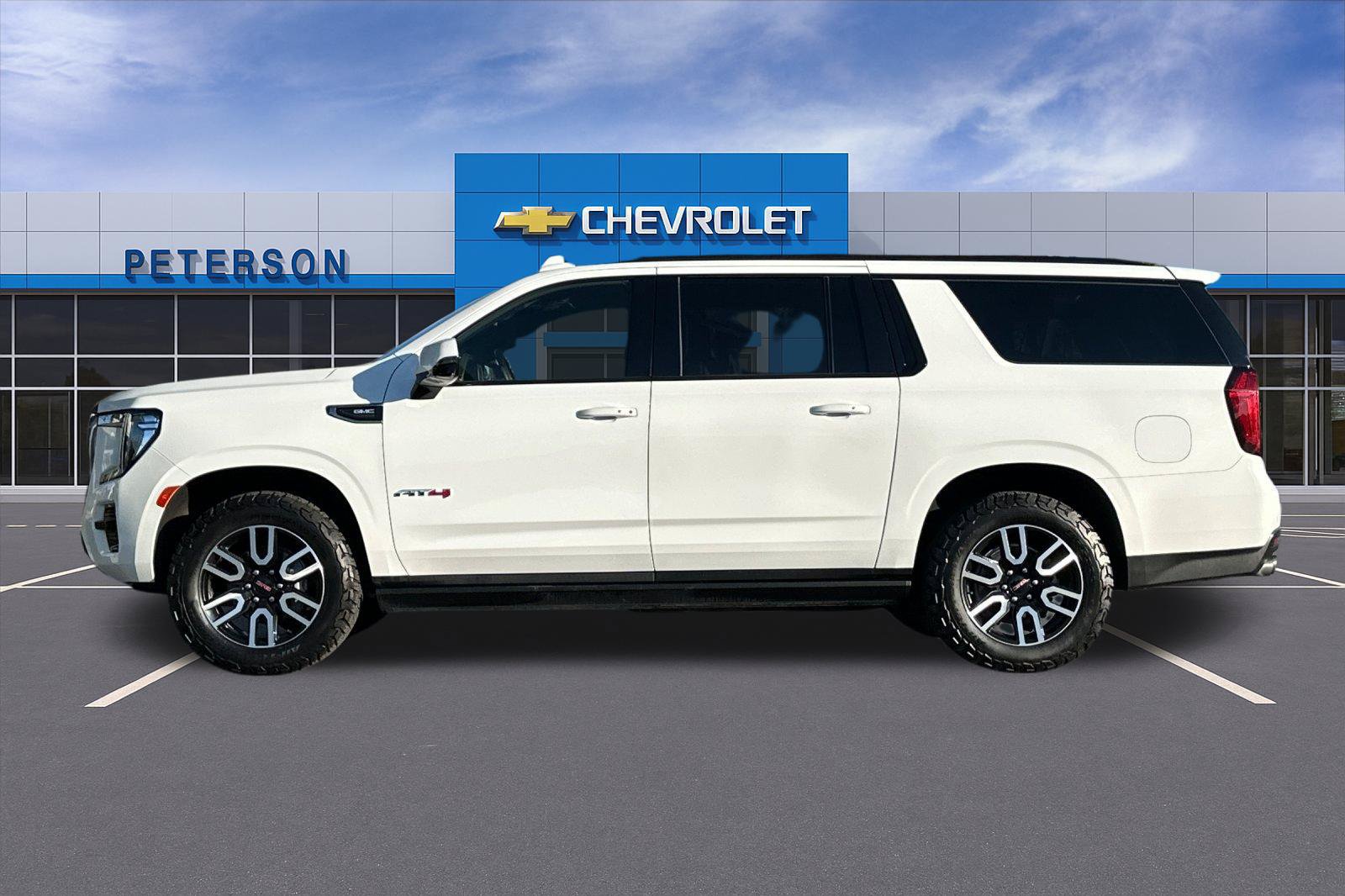 Certified 2023 GMC Yukon XL AT4 w/ Technology Package AWD/4WD image 7