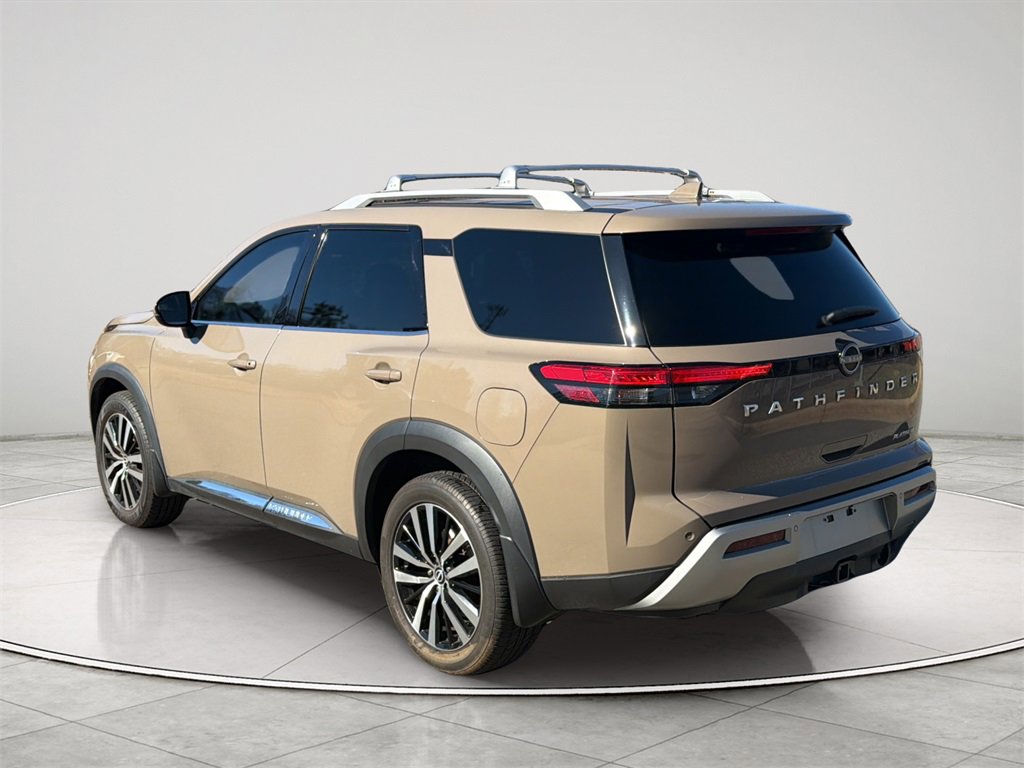 Used 2023 Nissan Pathfinder Platinum w/ Cargo Package image 17