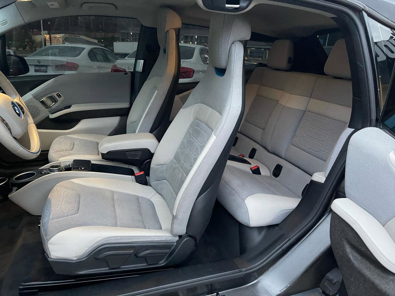 Used 2018 BMW i3 image 7