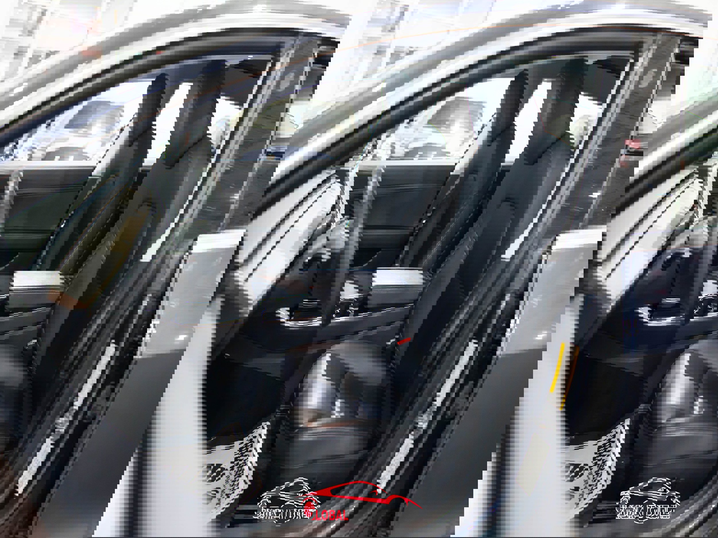 Used 2020 Tesla Model 3 Standard Range Plus image 16