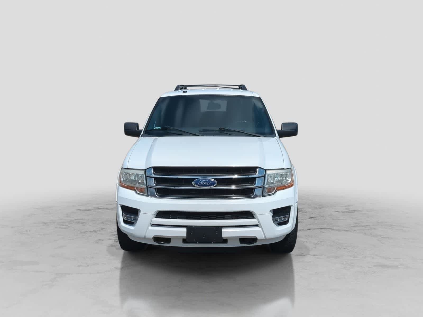 Used 2017 Ford Expedition XLT AWD/4WD image 3