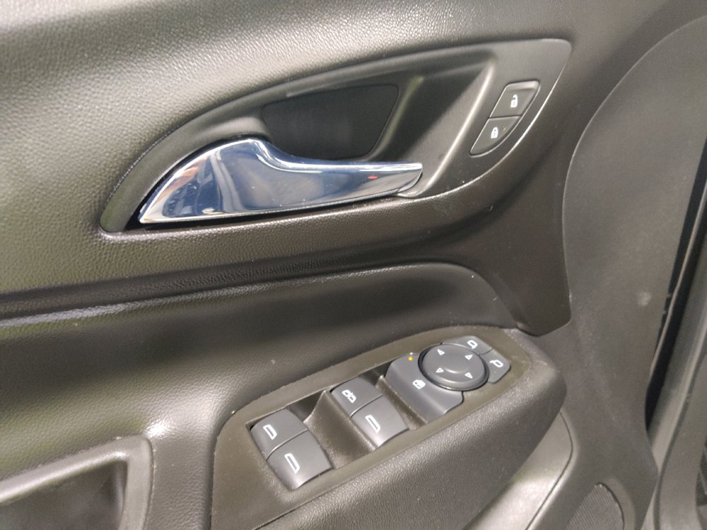 Used 2021 Chevrolet Equinox LT FWD image 27