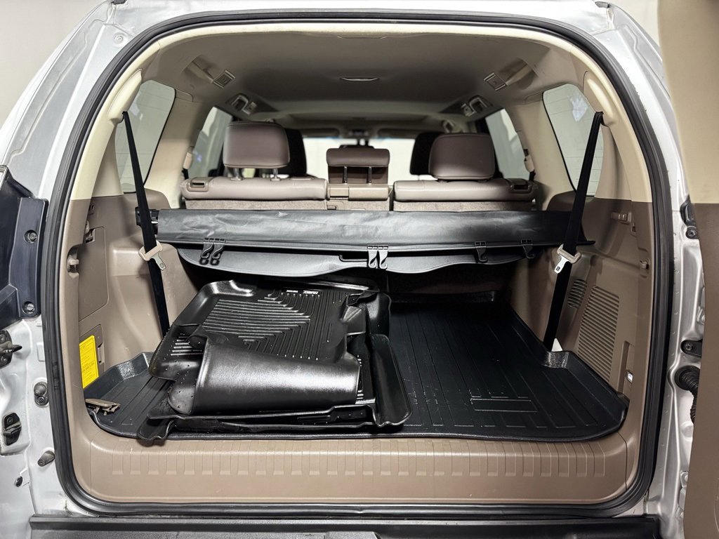 Used 2019 Lexus GX 460 image 8