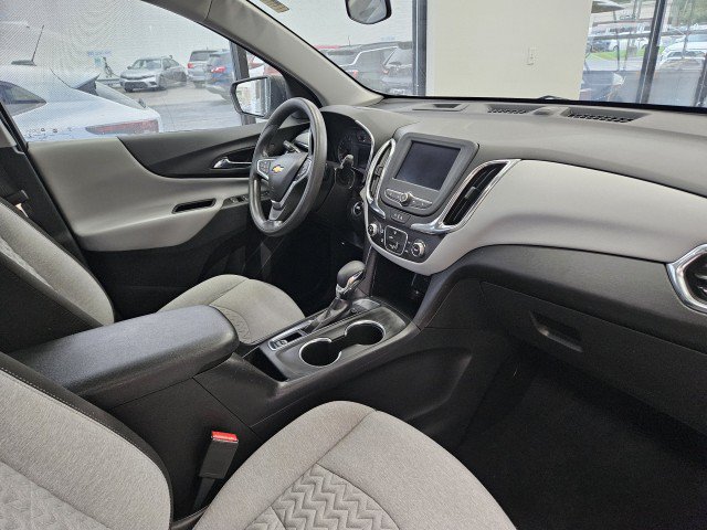 Used 2022 Chevrolet Equinox LS w/ LPO, Floor Liner Package FWD image 13