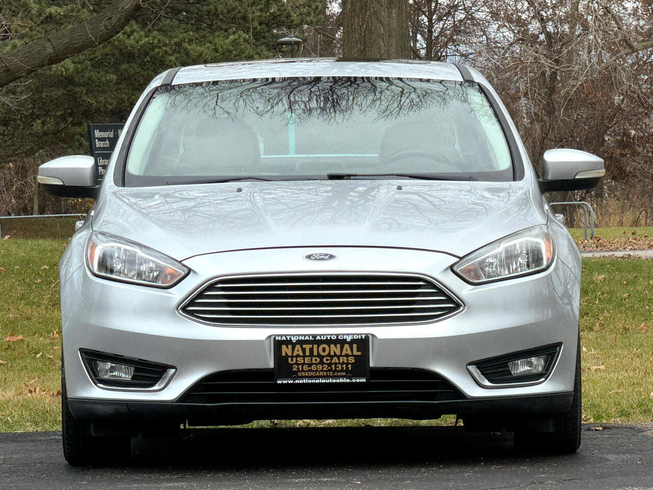 Used 2016 Ford Focus Titanium w/ Titanium Technology Package FWD image 5