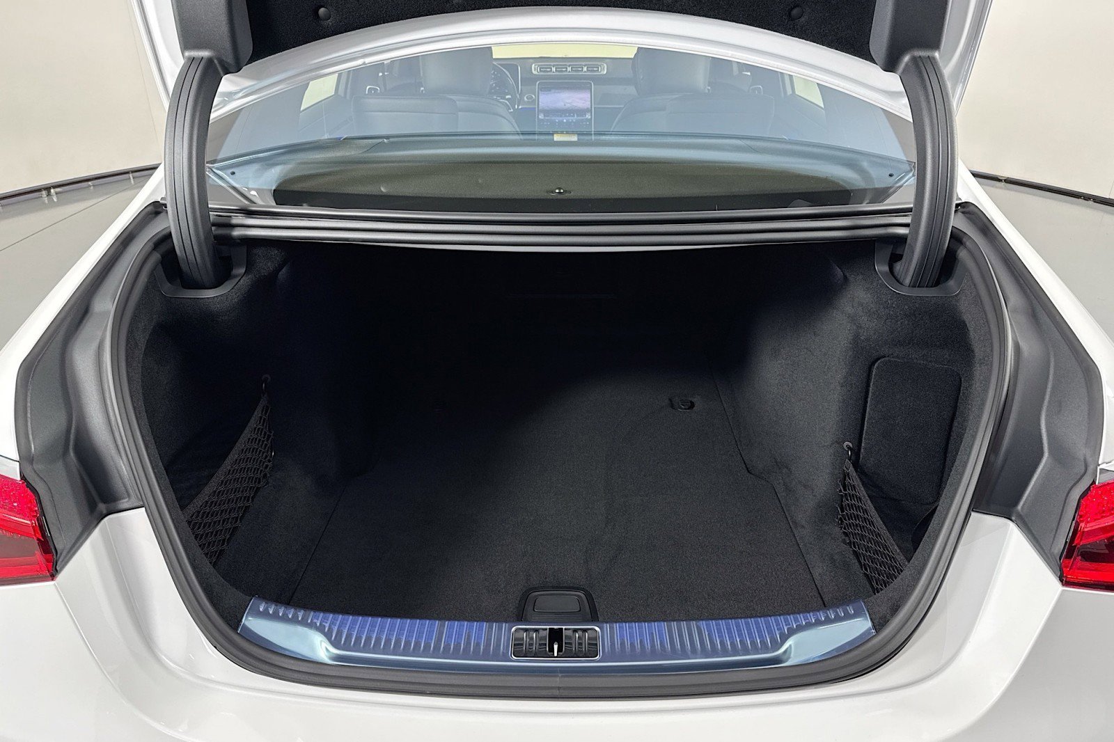 New 2026 Mercedes-Benz S 500 4MATIC image 22