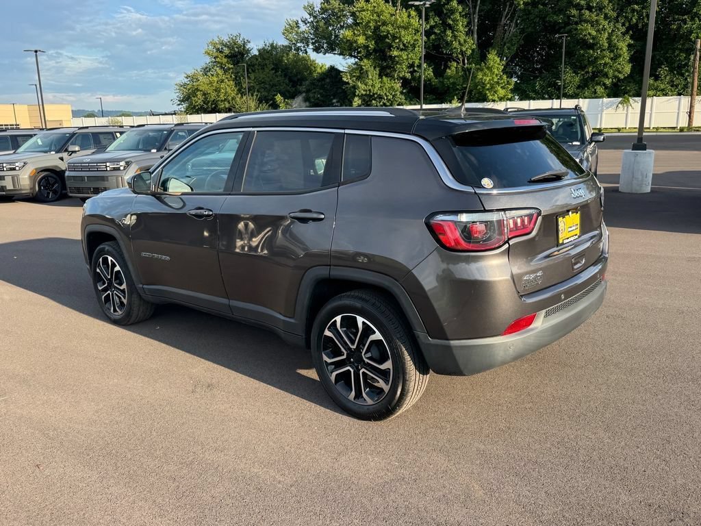 Used 2022 Jeep Compass Limited AWD/4WD image 4