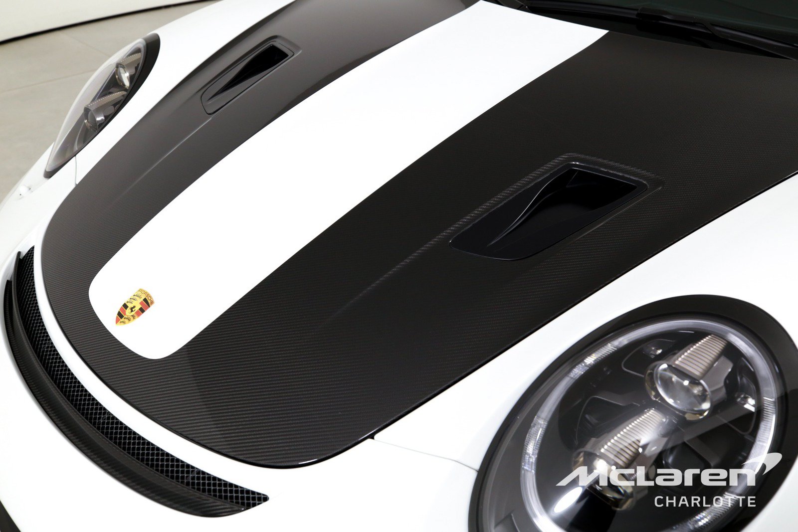 Used 2018 Porsche 911 GT2 RS w/ Weissach Package RWD image 32