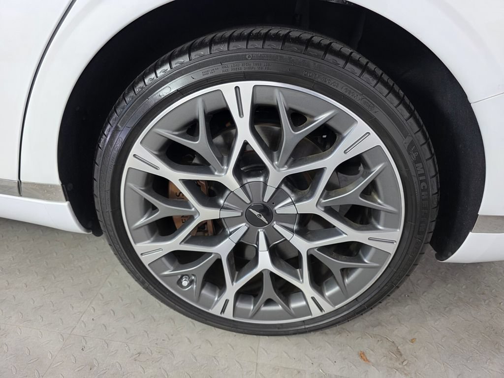 Used 2024 Genesis G90 3.5T AWD/4WD image 18