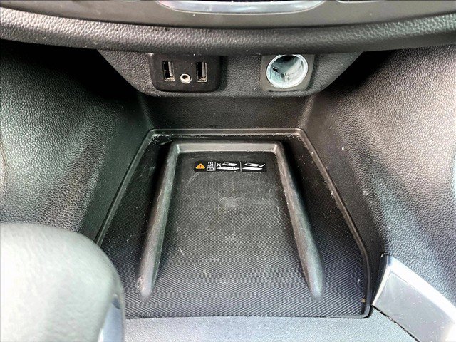Used 2022 Chevrolet Traverse LT FWD image 26