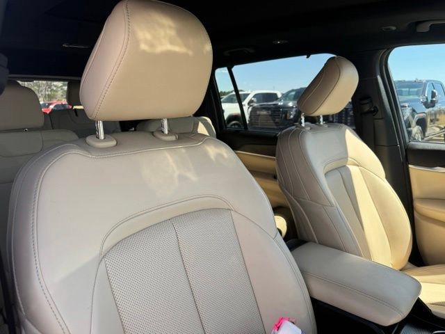 Used 2024 Jeep Grand Cherokee L Limited w/ Luxury Tech Group II AWD/4WD image 31